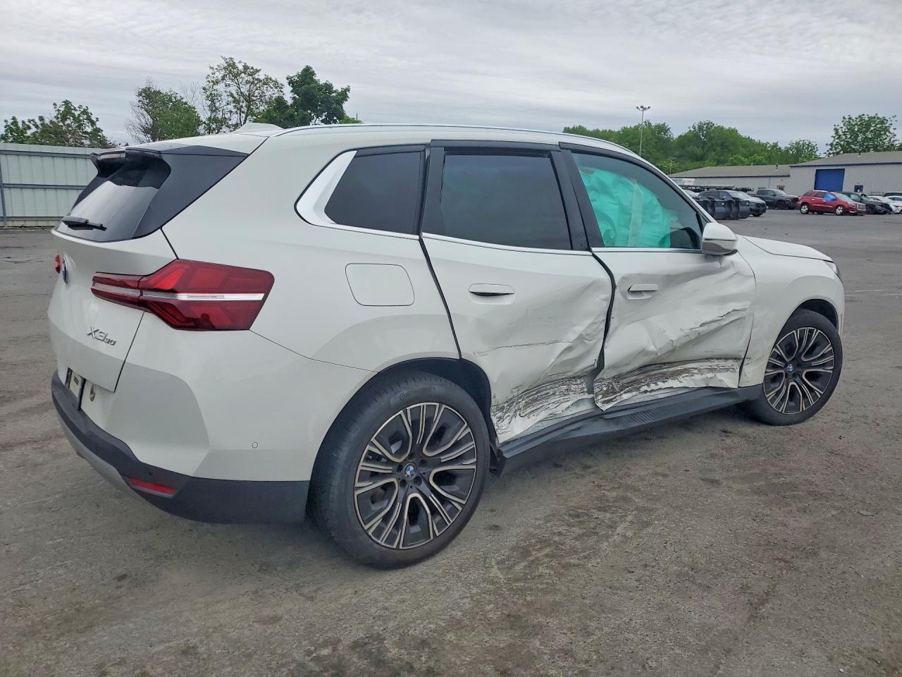 2026 BMW X3 30 xDrive - Фото 3