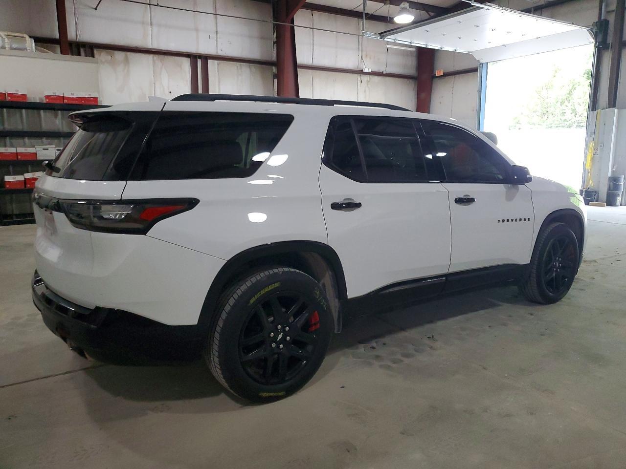 2018 Chevrolet Traverse Premier - Фото 3