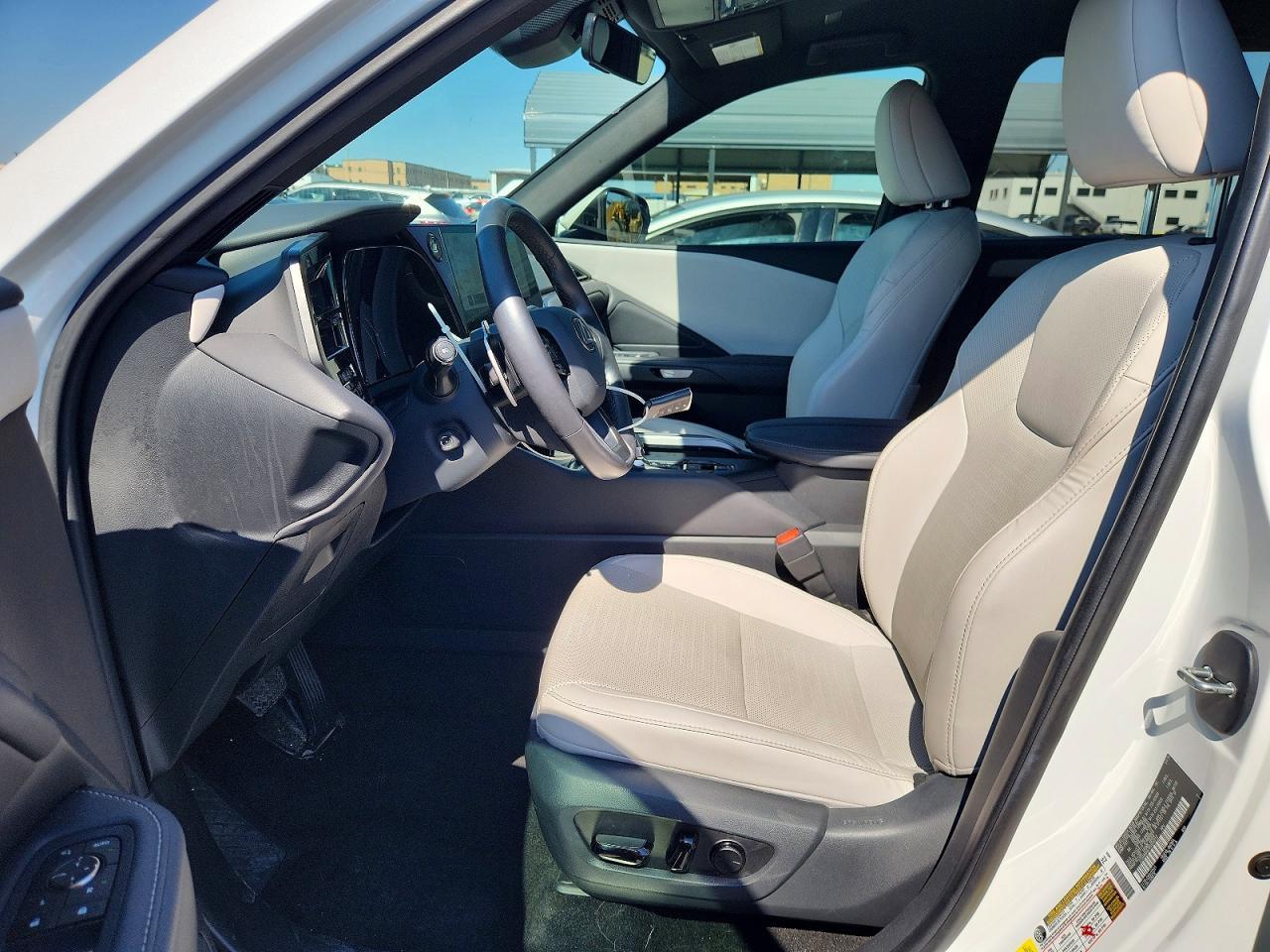 2024 Lexus Tx 350 Base - Image 7