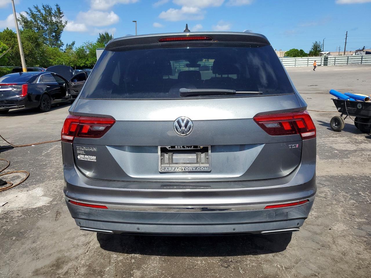 2018 Volkswagen Tiguan Sel Premium - Image 6