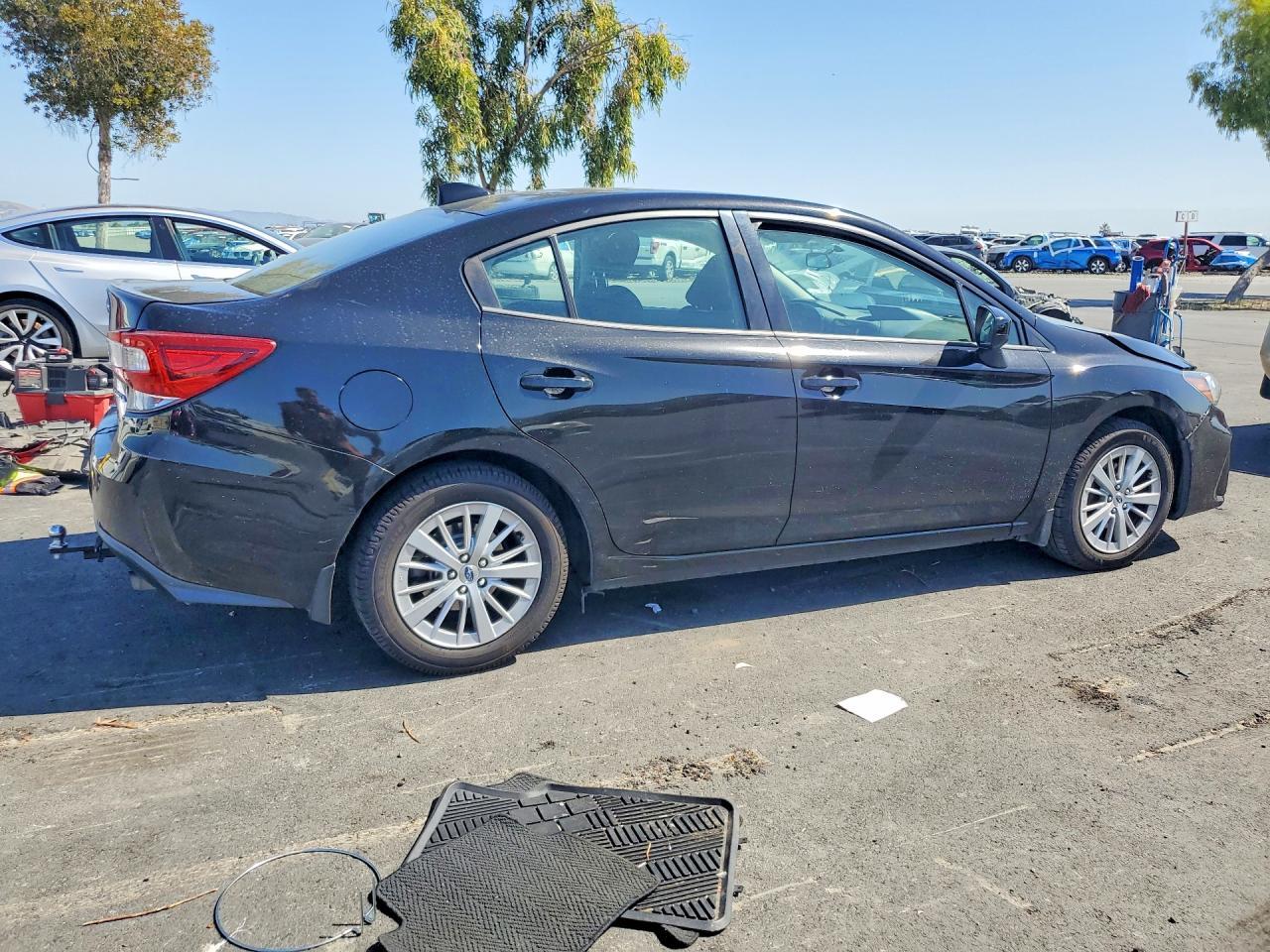 2018 Subaru Impreza Premium - Image 3