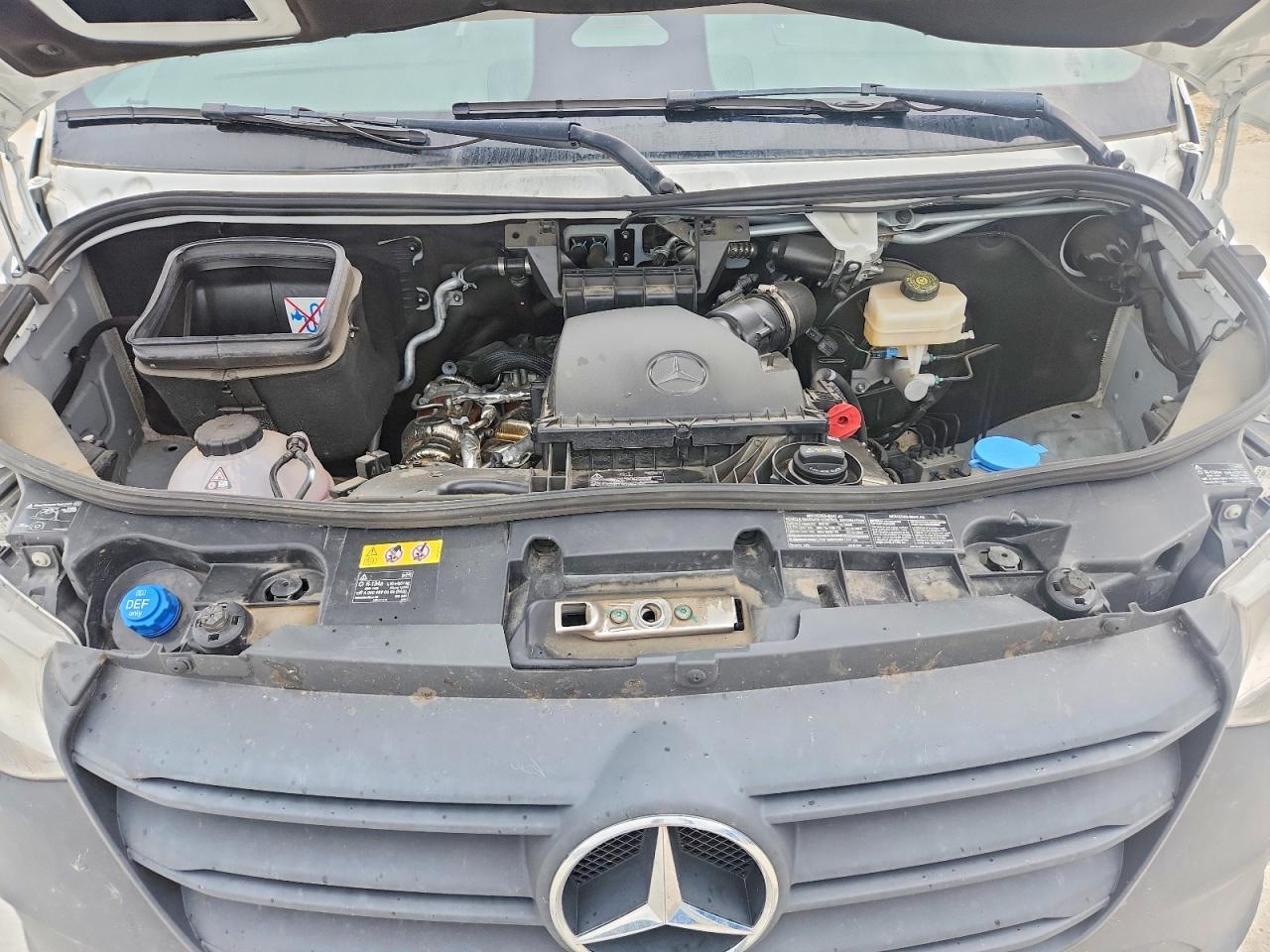 2025 Mercedes-Benz Sprinter 2500 - Image 7