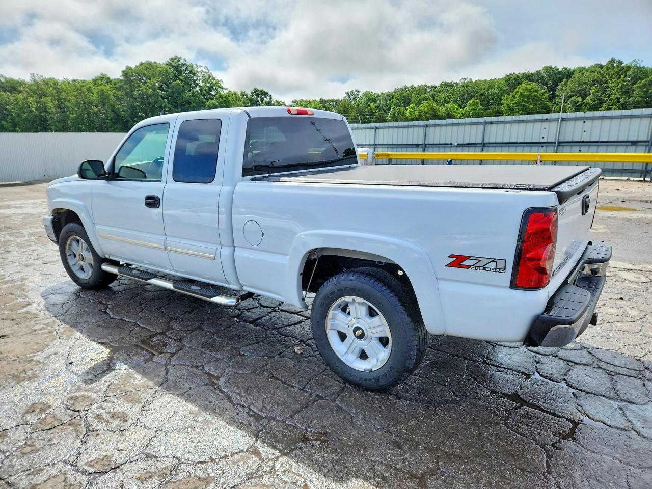 2006 Chevrolet Silverado K1500 - Фото 2