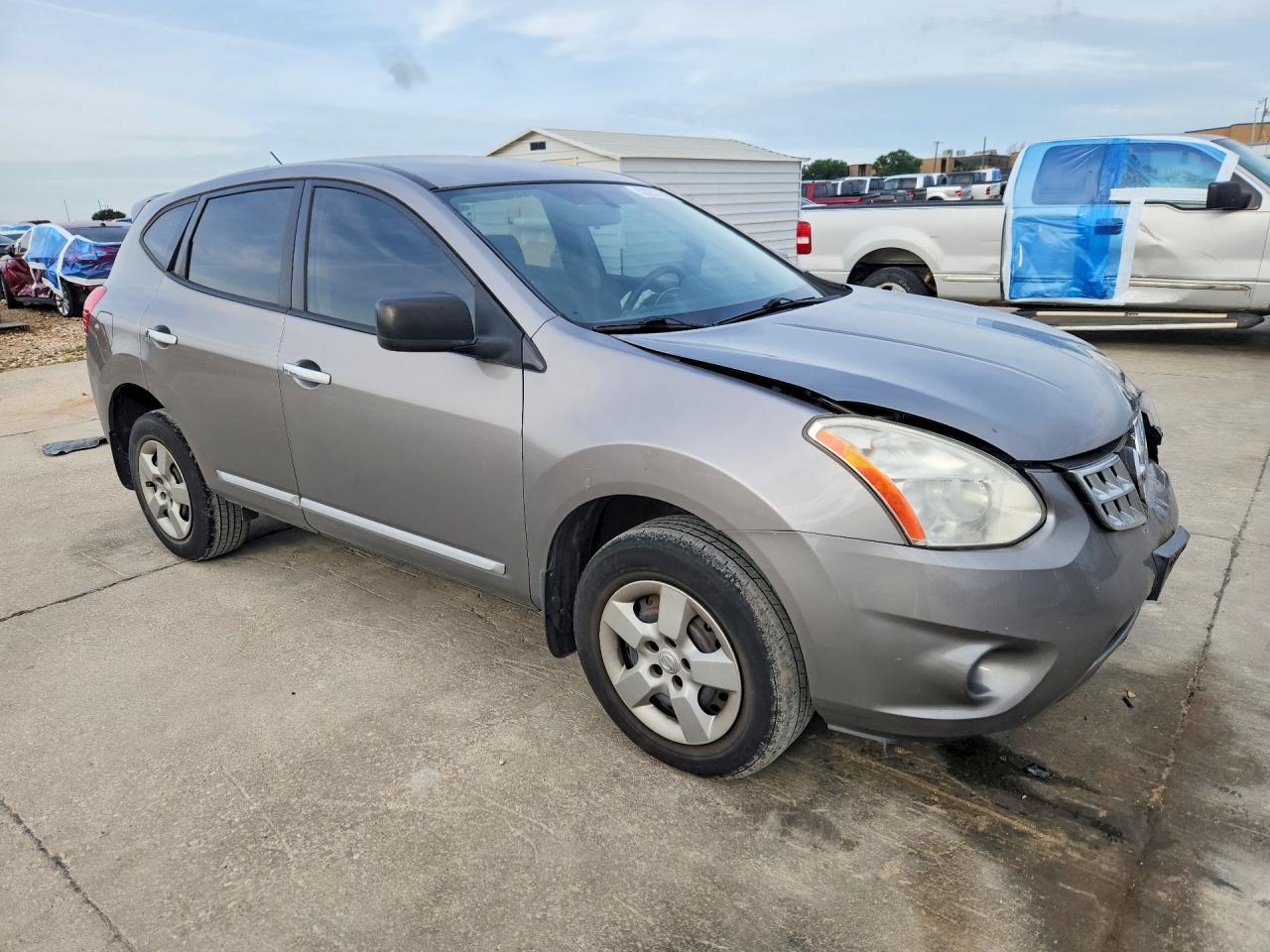 2013 Nissan Rogue S - Image 4