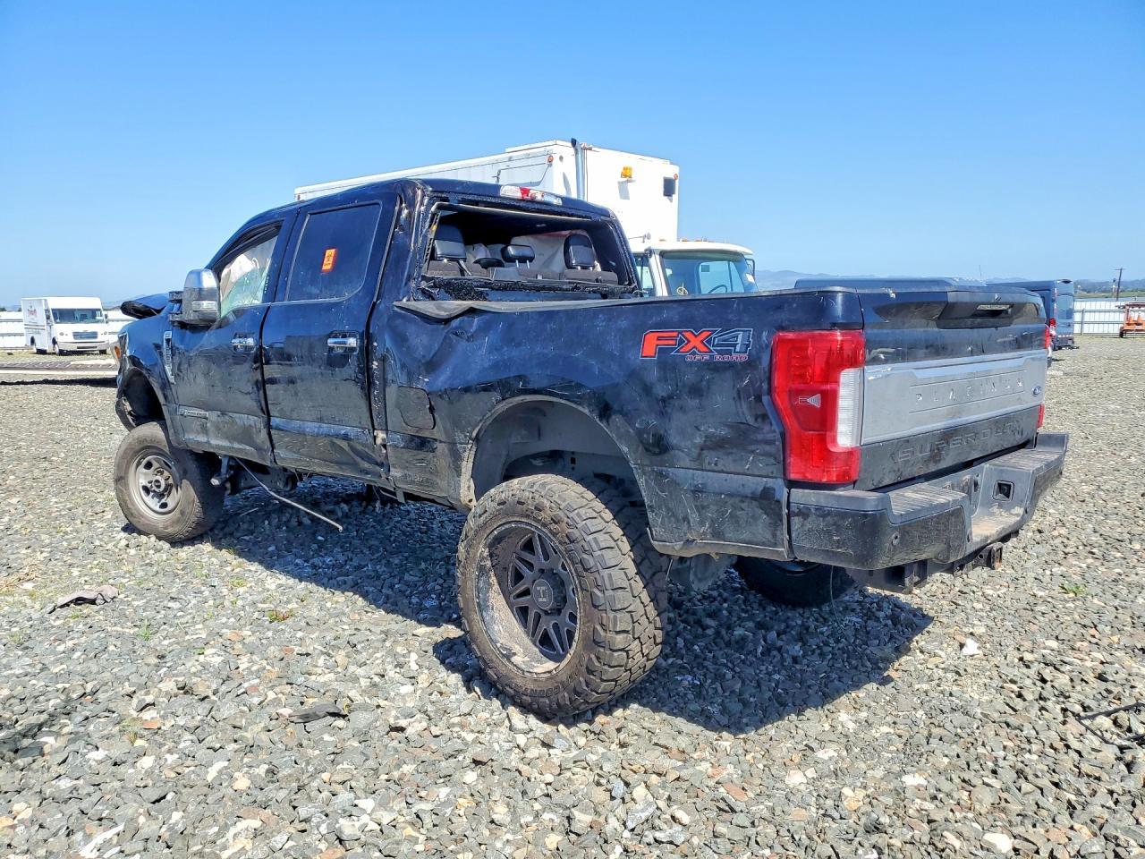 2017 Ford F350 Super Duty - Фото 2
