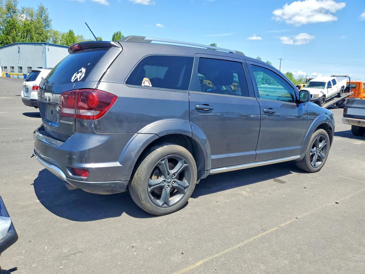 2018 Dodge Journey Crossroad - Фото 3