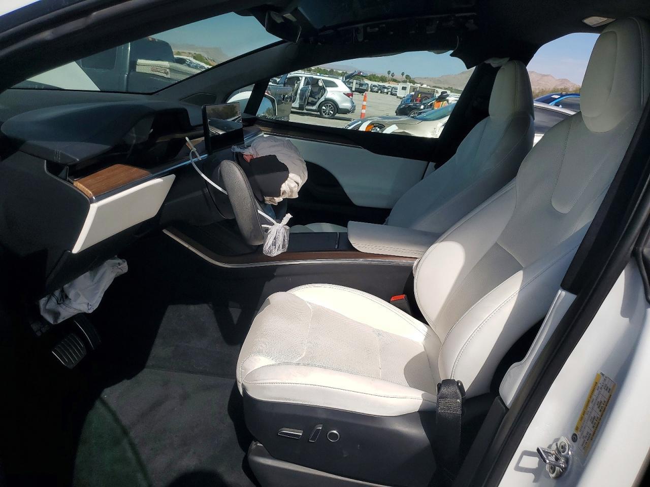 2023 Tesla Model X - Фото 7