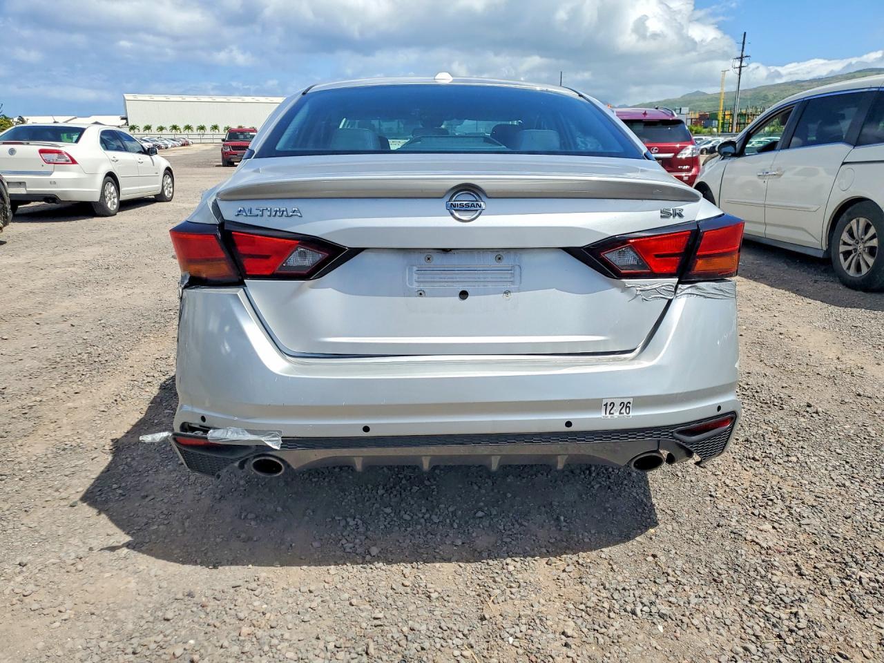 2020 Nissan Altima Sr - Фото 6