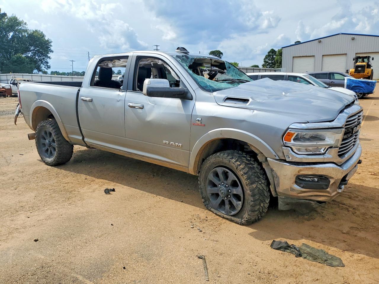 2021 Ram 2500 Laramie - Фото 4