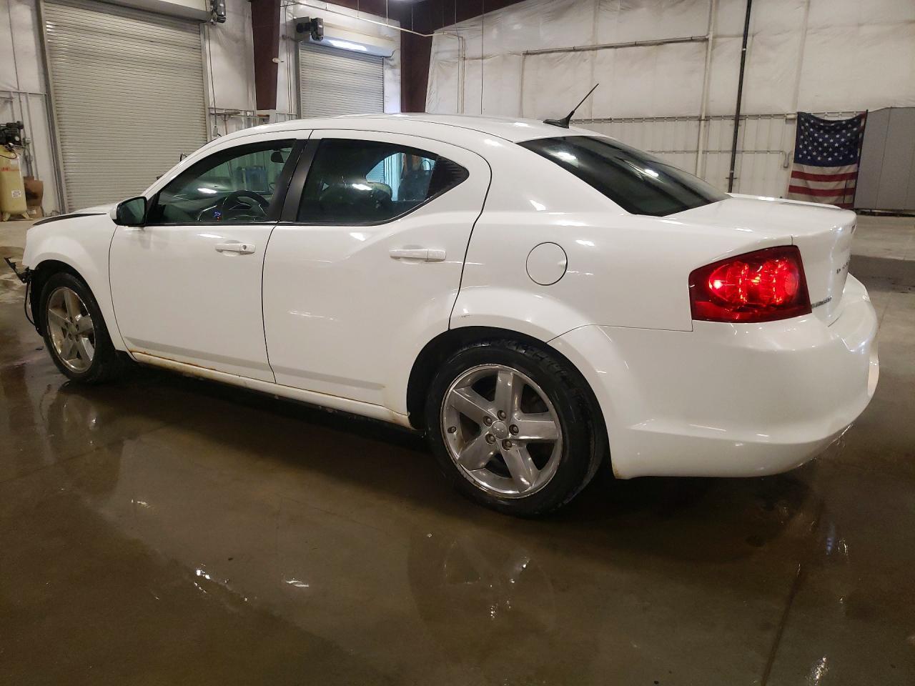 2014 Dodge Avenger Sxt - Image 2
