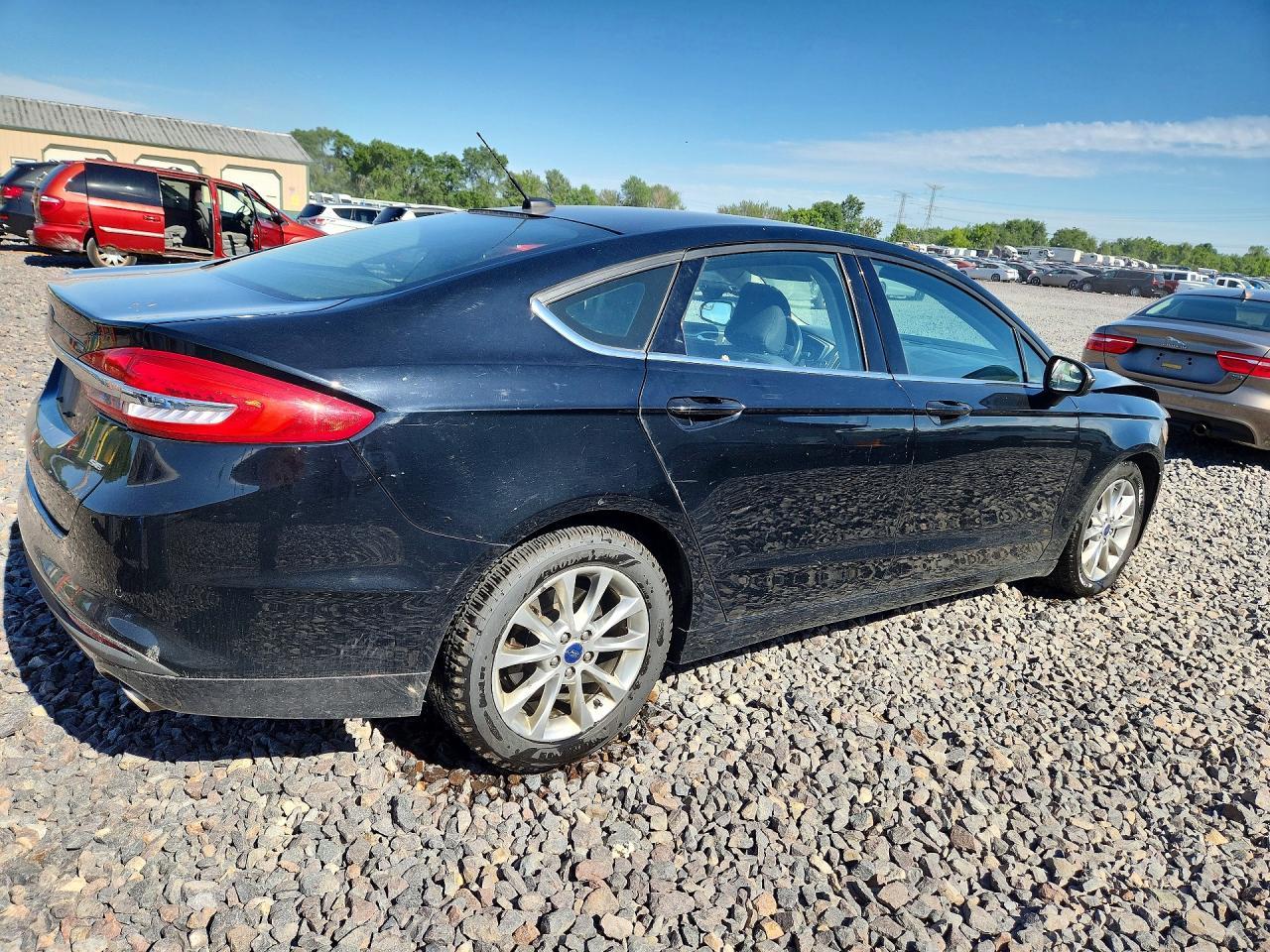 2017 Ford Fusion Se - Image 3