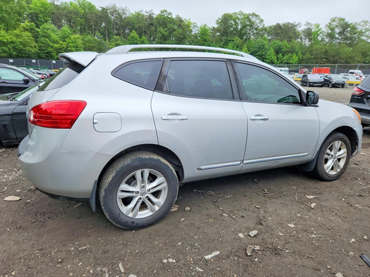 2015 Nissan Rogue Select S - Image 3