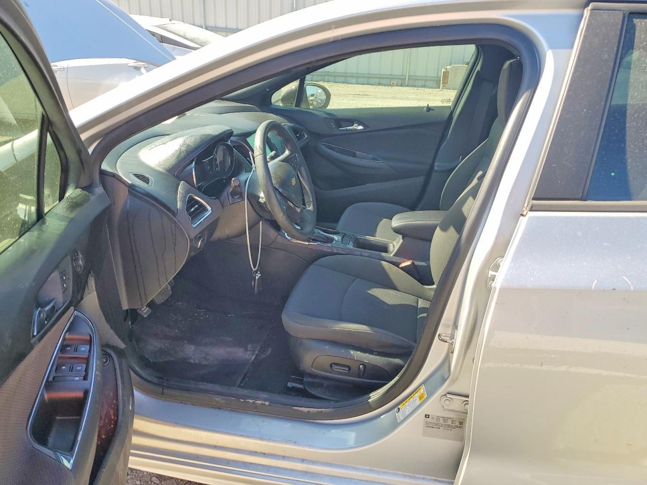 2018 Chevrolet Cruze Lt - Image 7