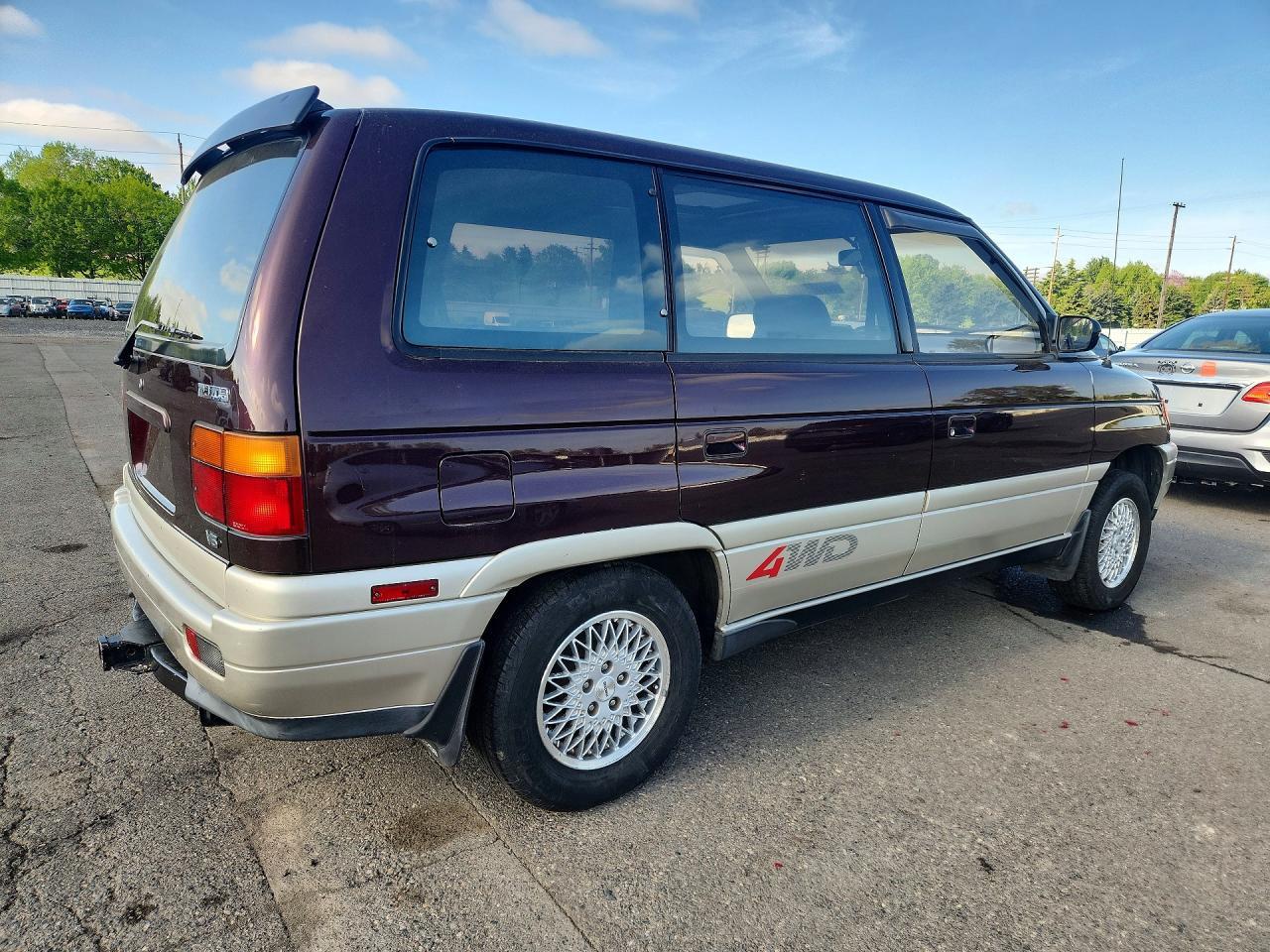 1995 Mazda Mpv Wagon - Image 3