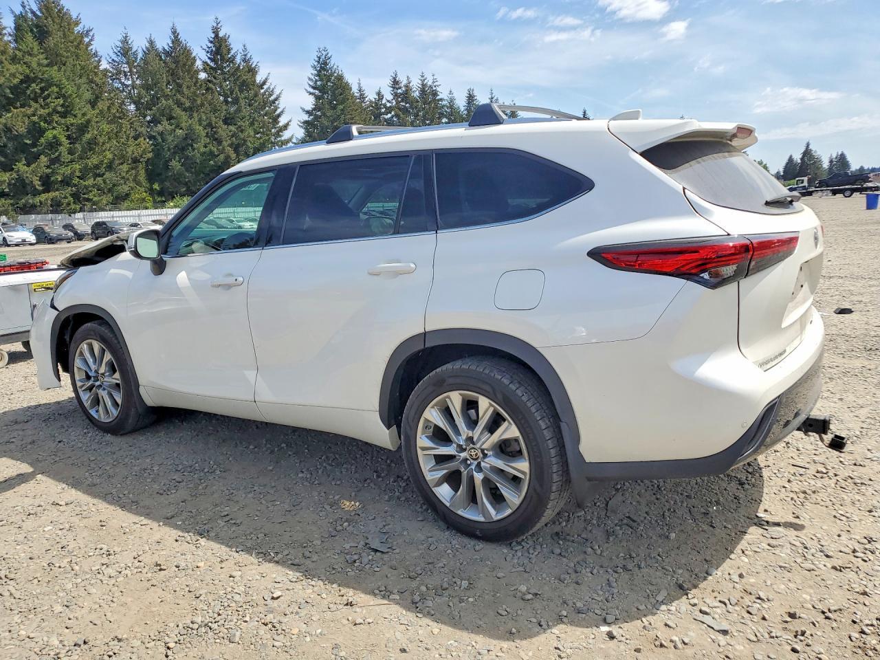 2021 Toyota Highlander Limited - Фото 2
