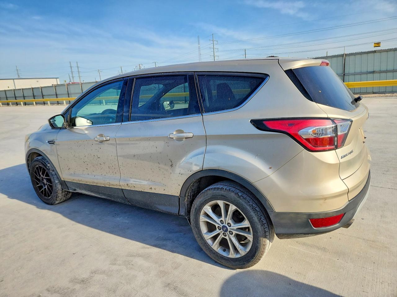2017 Ford Escape Se - Image 2