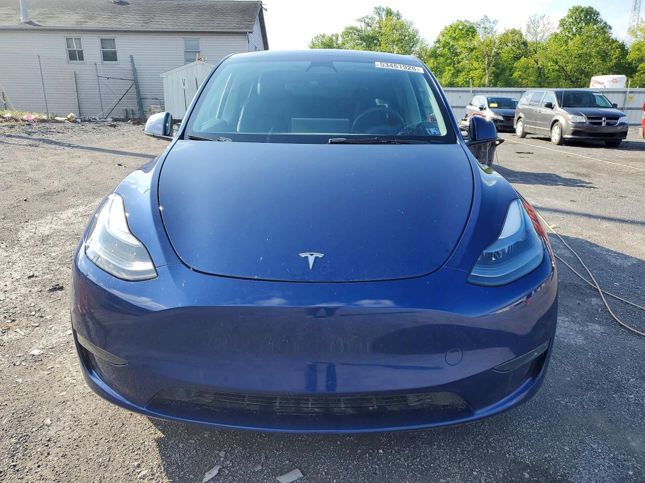 2023 Tesla Model Y - Image 5