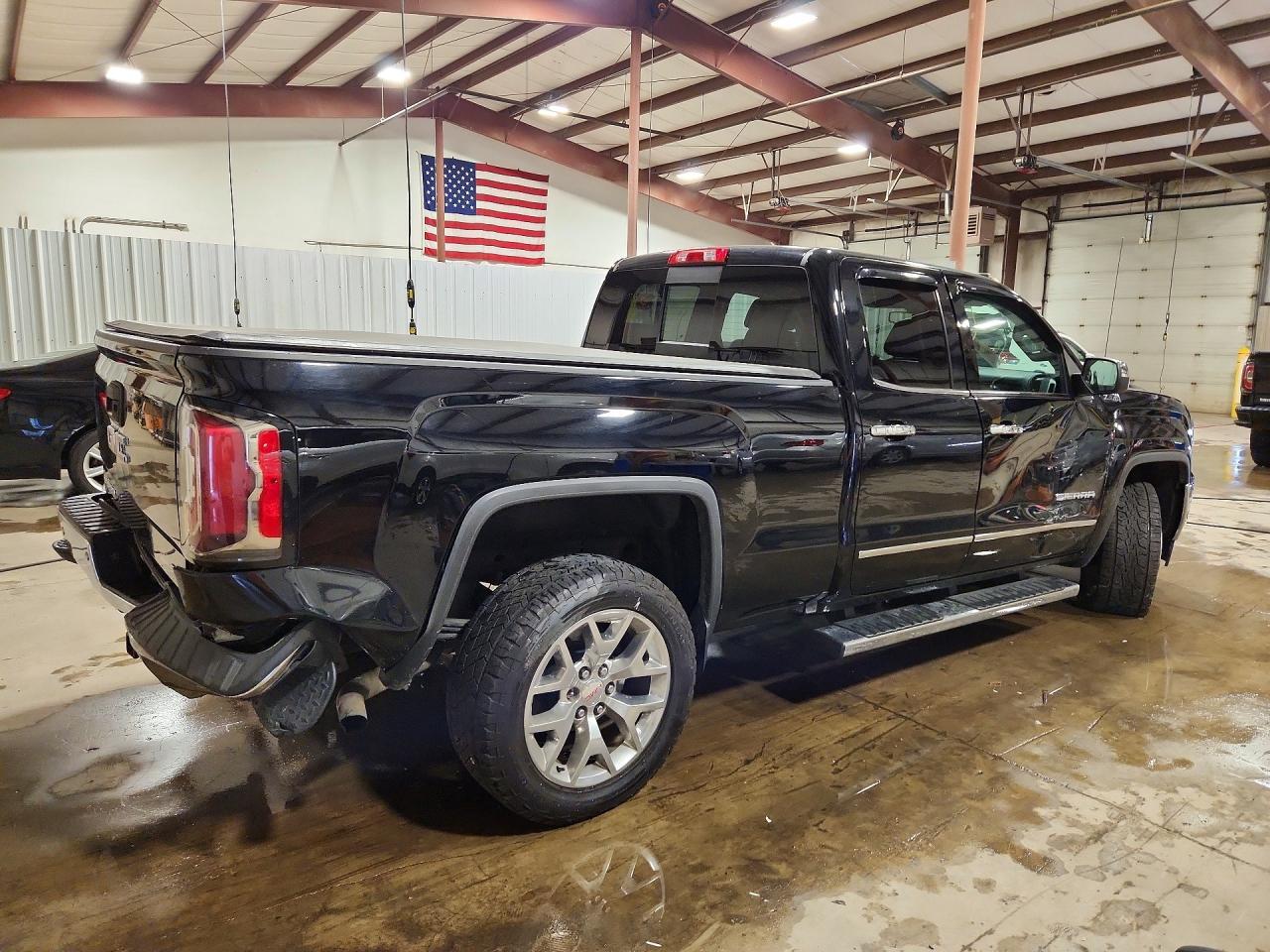 2017 GMC Sierra K1500 Slt - Image 3