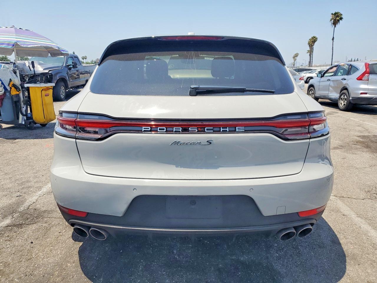 2020 Porsche Macan S - Image 6