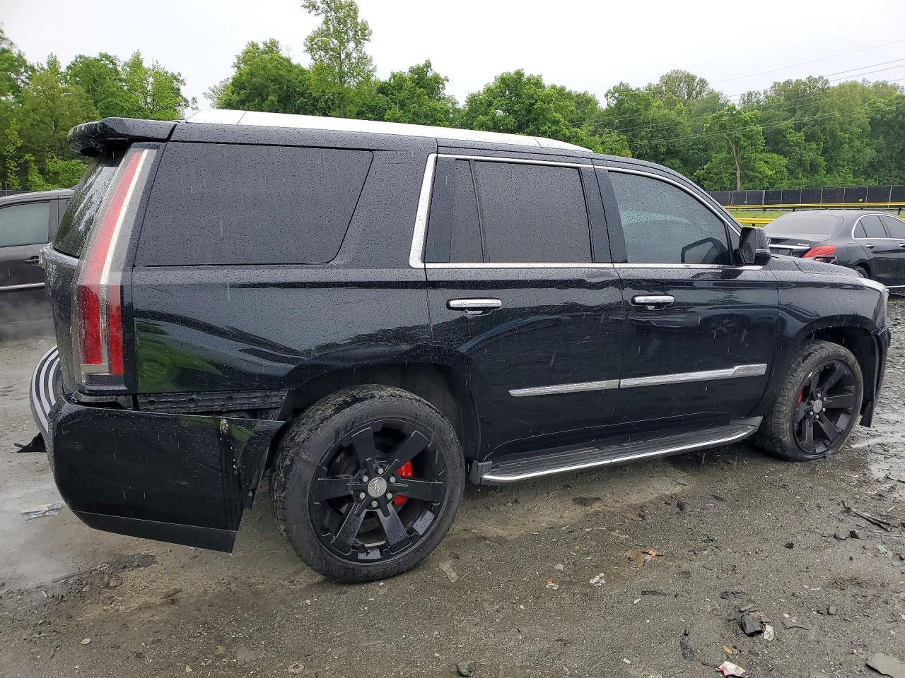 2016 Cadillac Escalade Luxury - Image 3