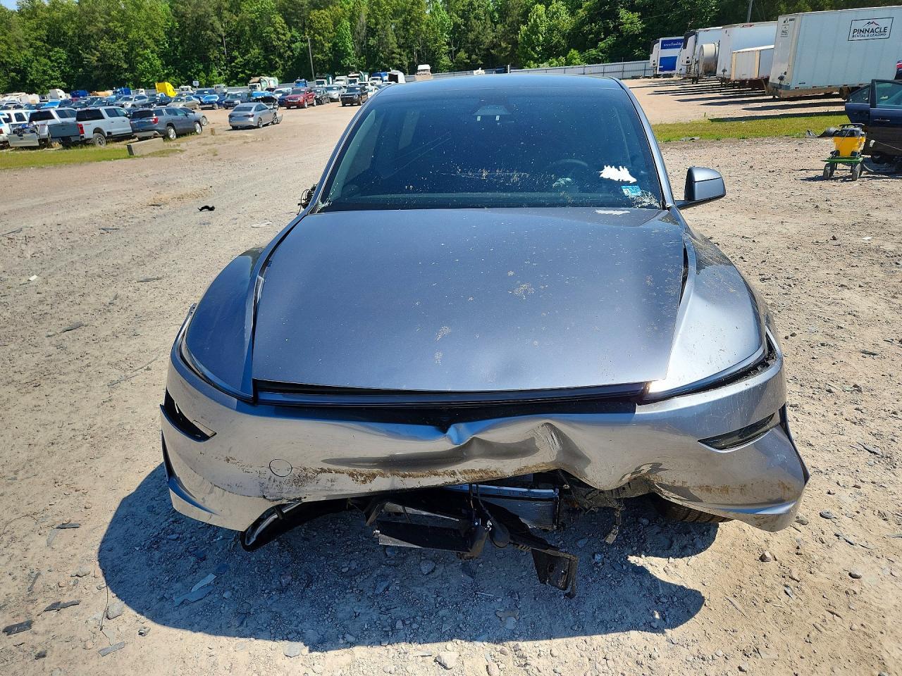 2026 Tesla Model Y - Фото 5