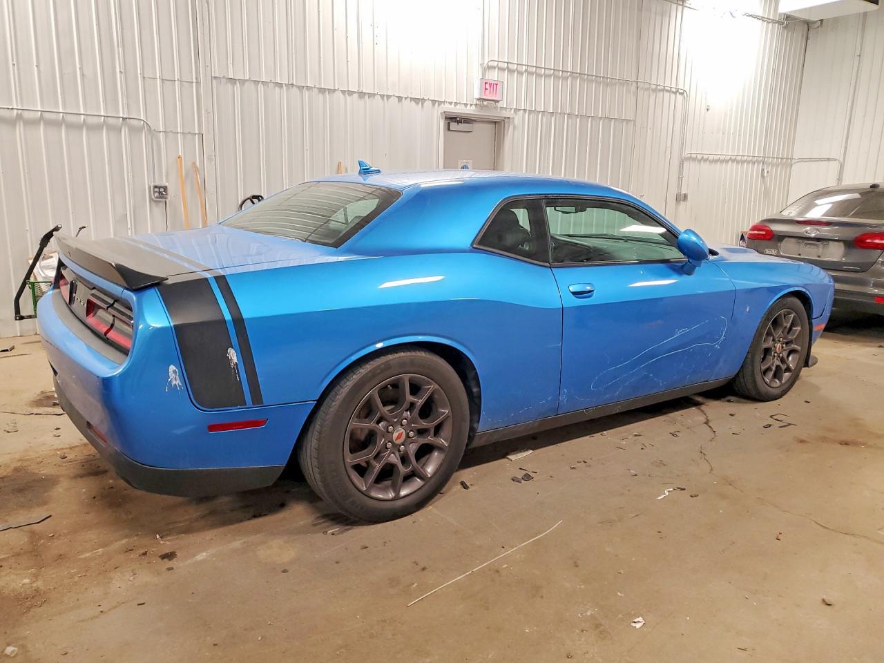 2015 Dodge Challenger R - Image 3