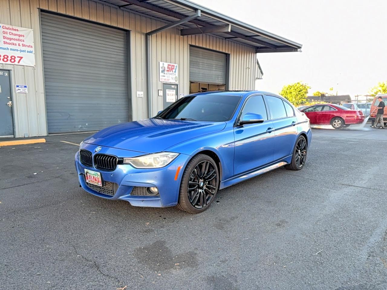 2015 BMW 335 I - Фото 2