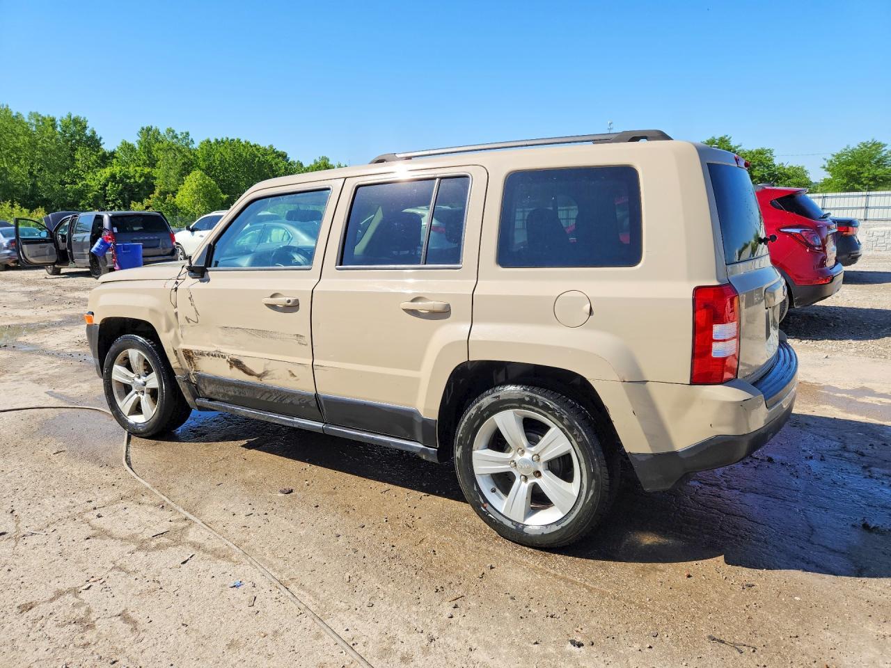 2017 Jeep Patriot Latitude - Фото 2