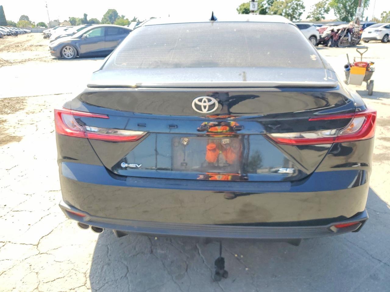 2025 Toyota Camry Se - Фото 6