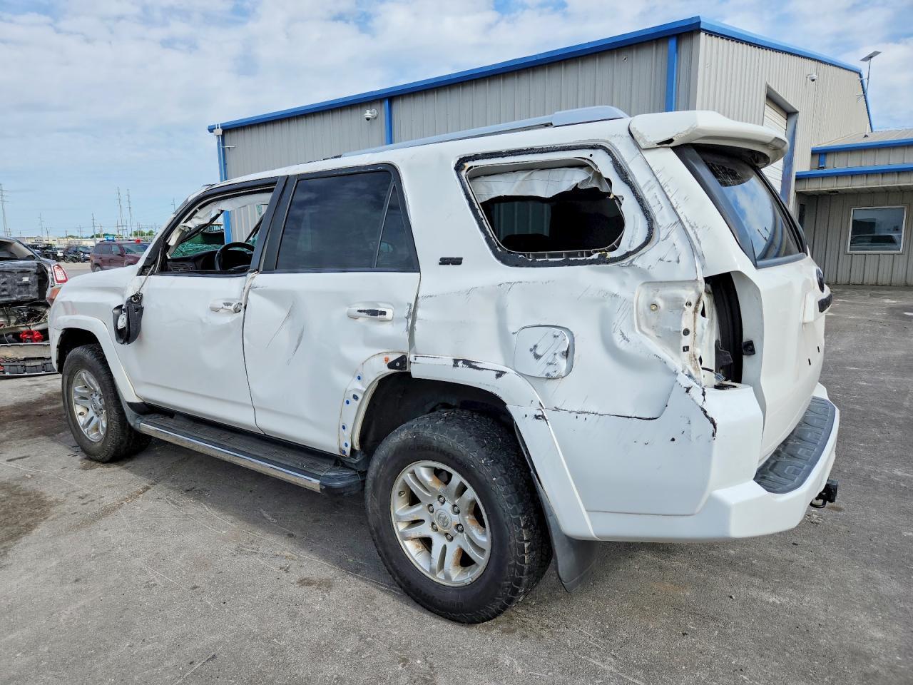 2017 Toyota 4Runner Sr5 Premium - Фото 2
