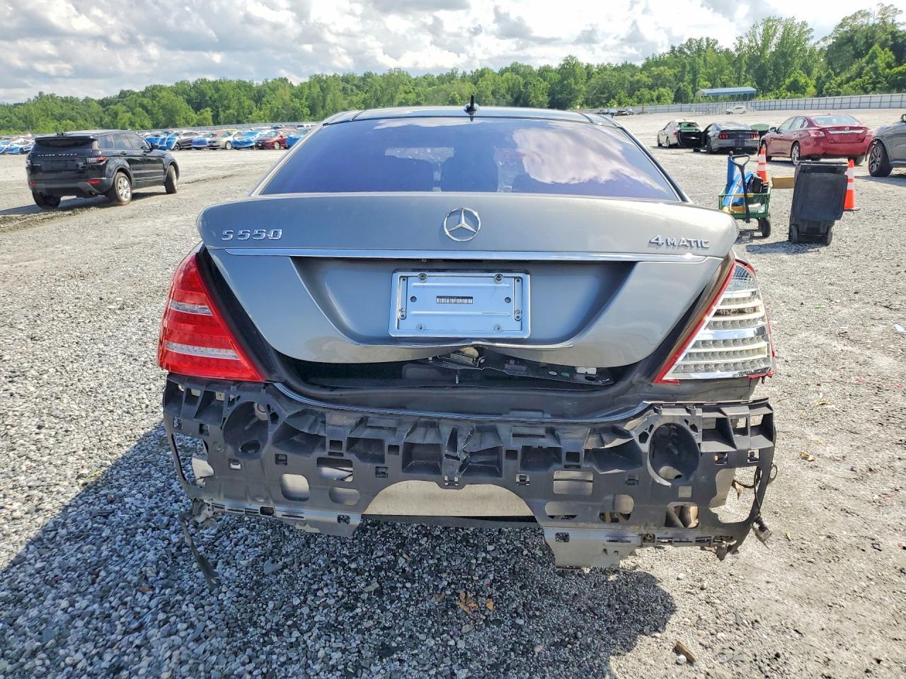 2012 Mercedes-Benz S 550 4Matic - Image 6