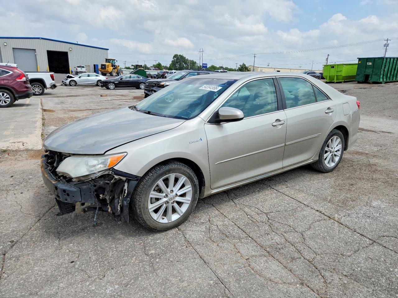 2014 Toyota Camry Hybrid Xle