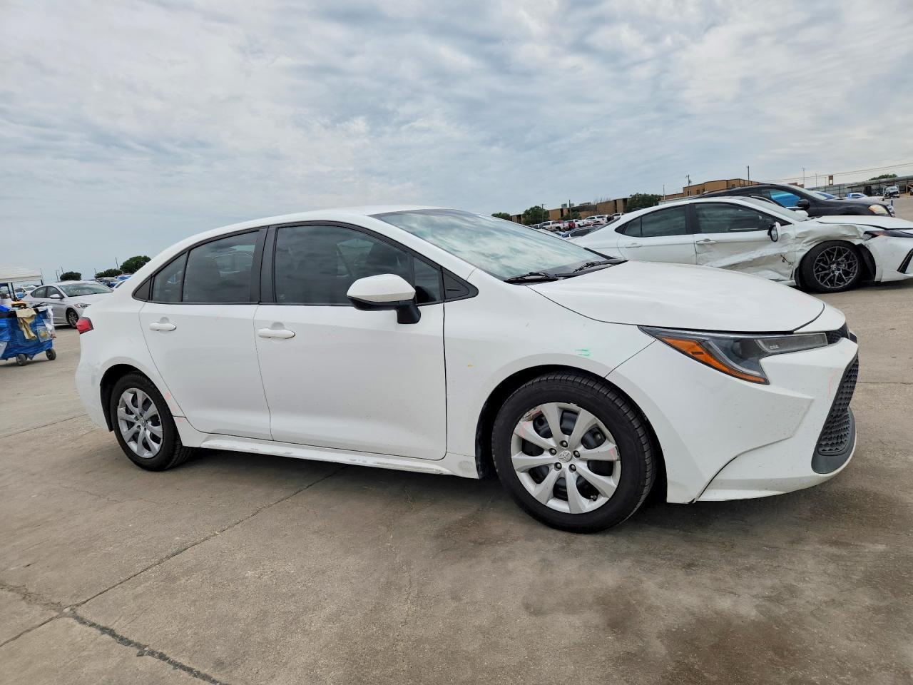 2022 Toyota Corolla Le - Image 4