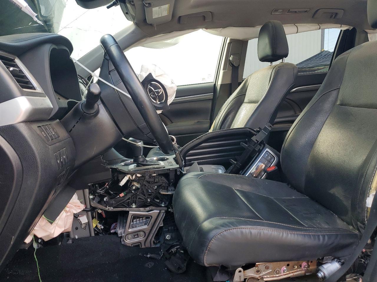 2019 Toyota Highlander Limited Platinum - Фото 7