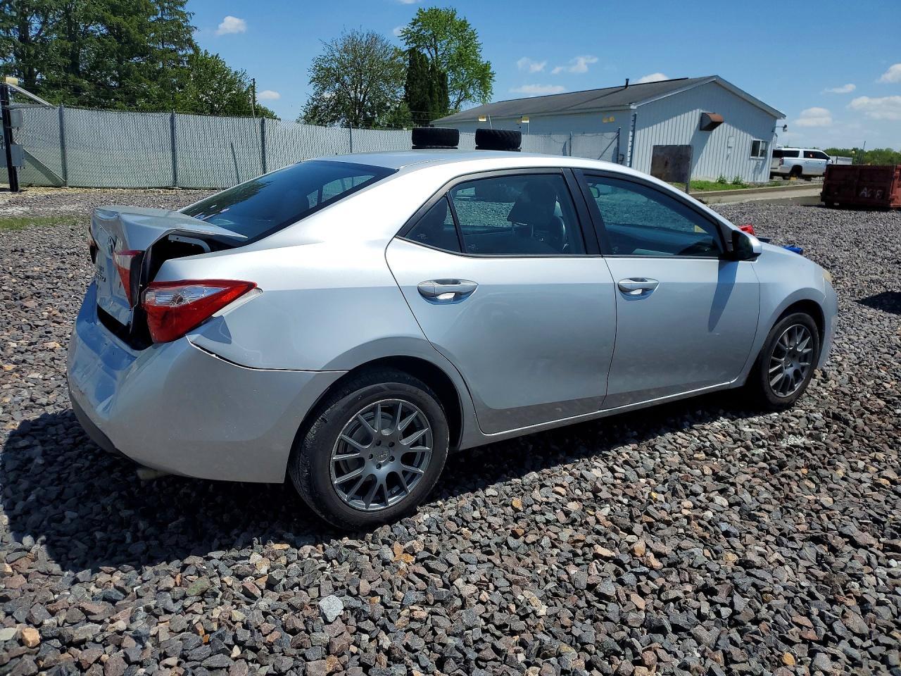2015 Toyota Corolla Le - Фото 3