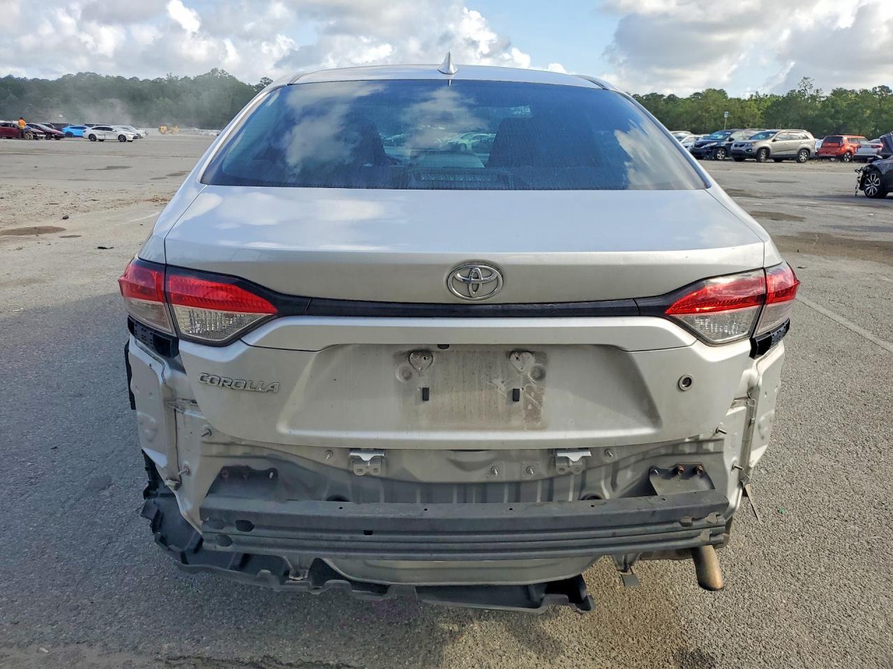 2020 Toyota Corolla L - Image 6