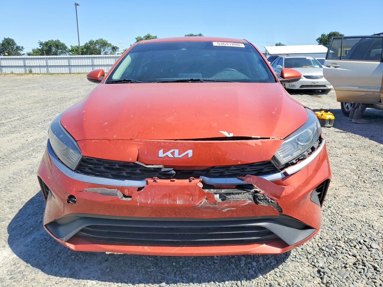 2022 Kia Forte Lxs - Image 5
