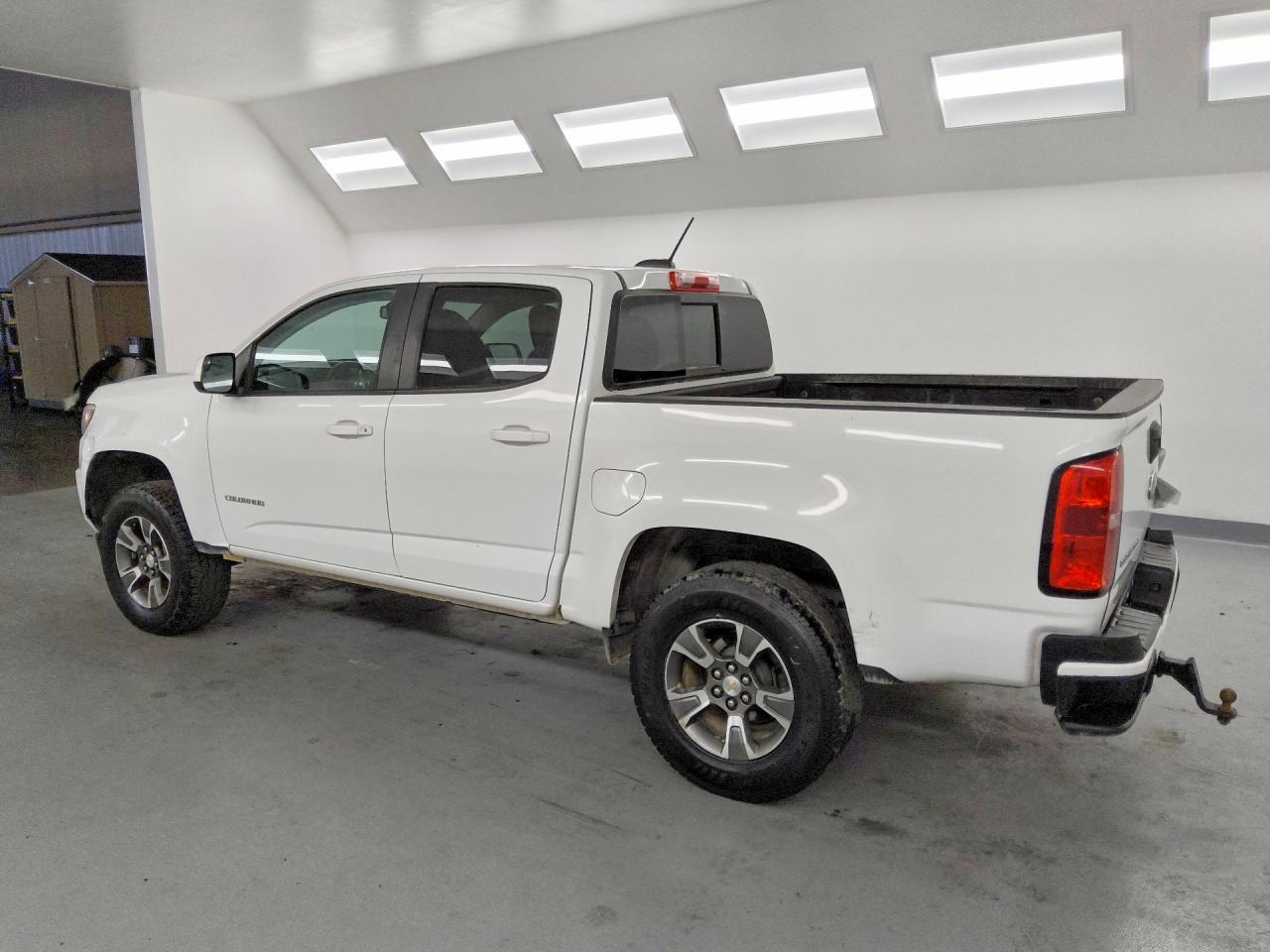 2017 Chevrolet Colorado Z71 - Image 2