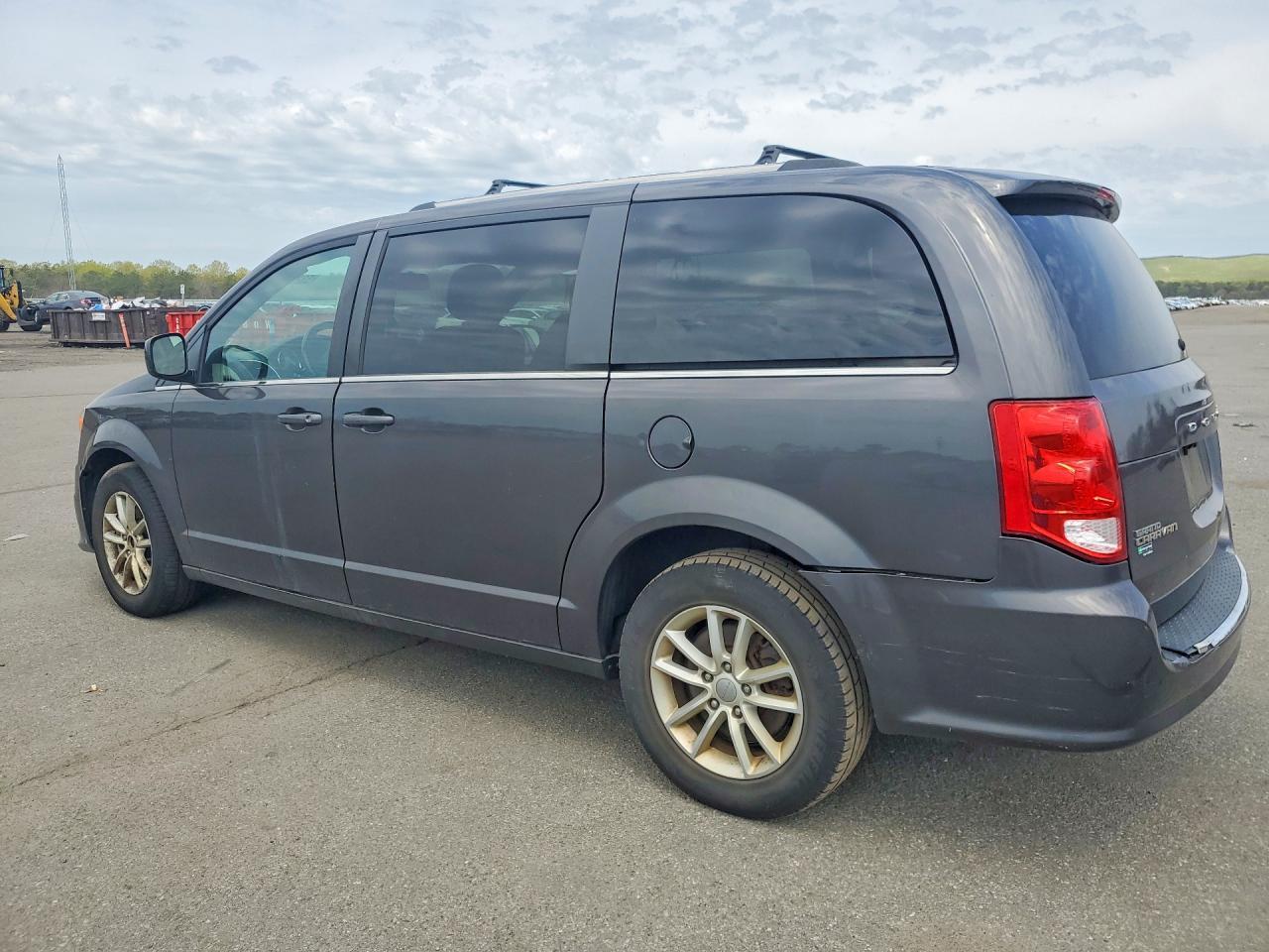 2019 Dodge Grand Caravan Sxt - Фото 2