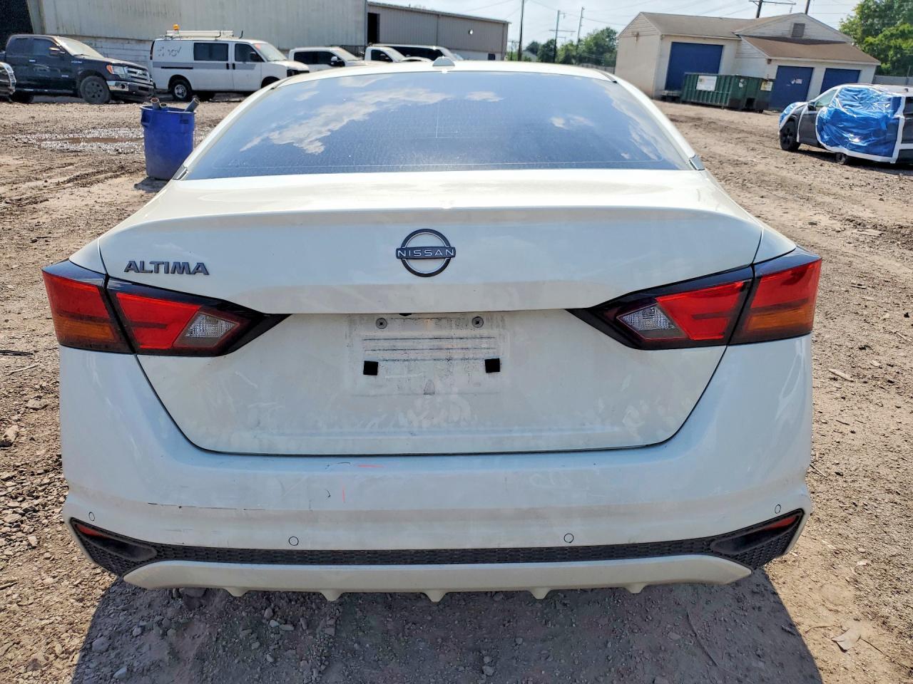 2025 Nissan Altima Sv - Image 6