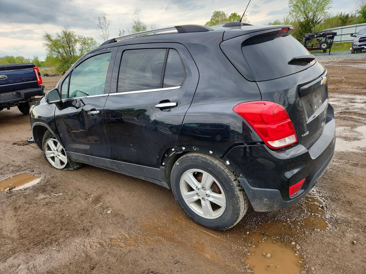 2019 Chevrolet Trax 1Lt - Image 2