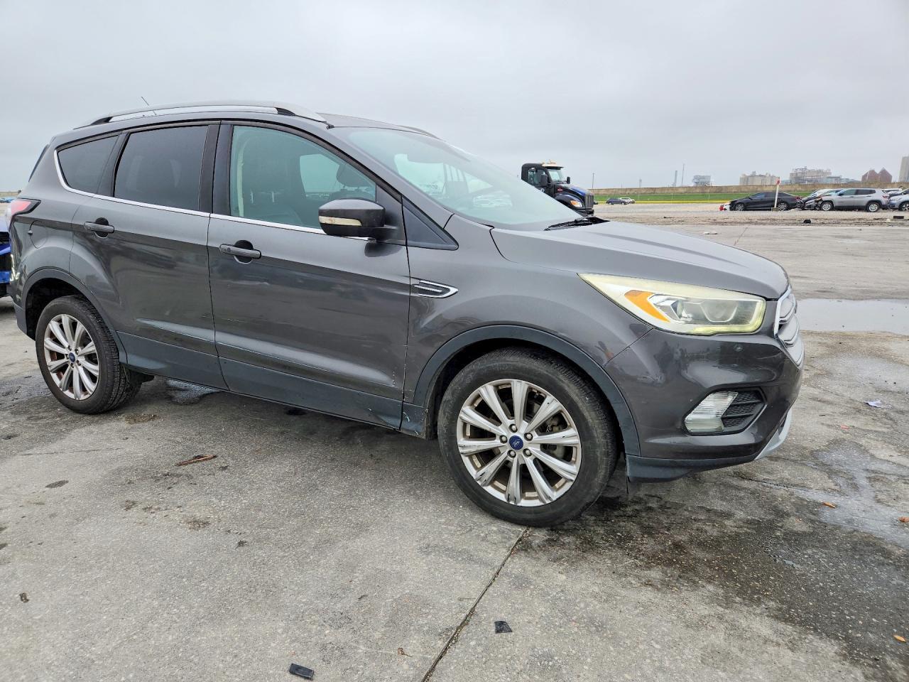 2017 Ford Escape Titanium - Фото 4