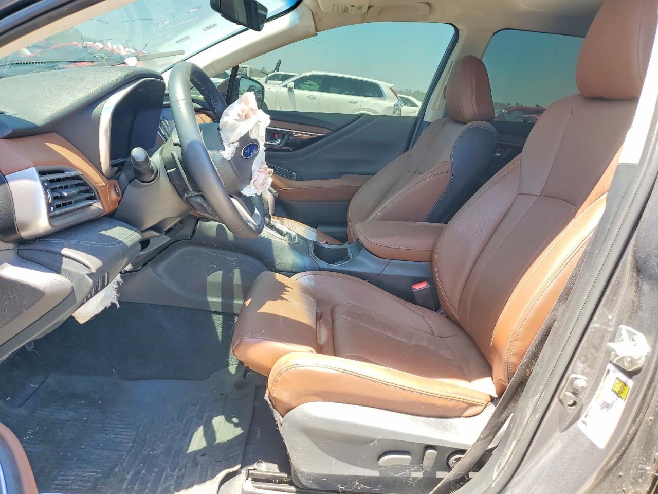 2022 Subaru Outback Touring - Image 7