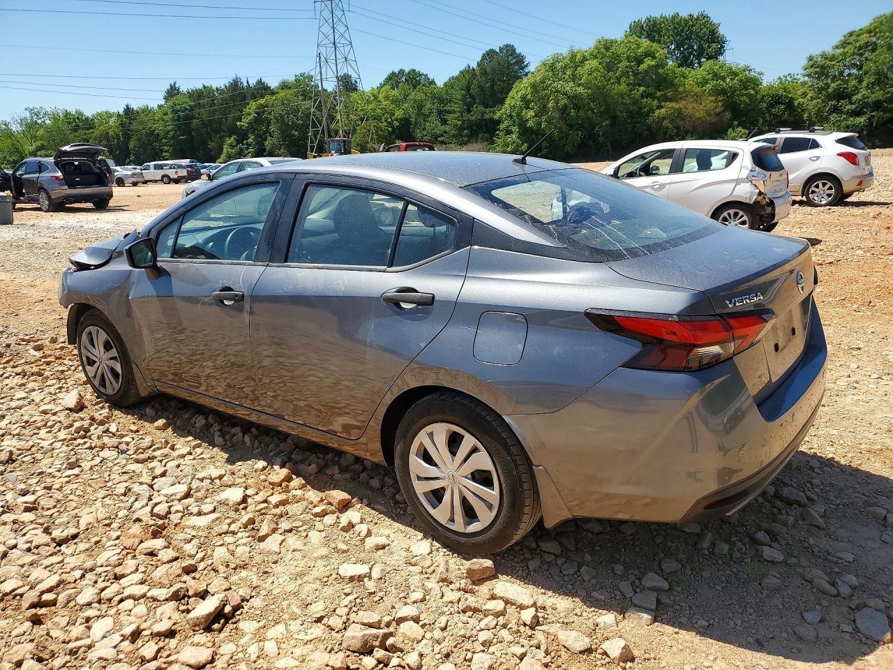 2021 Nissan Versa S - Фото 2