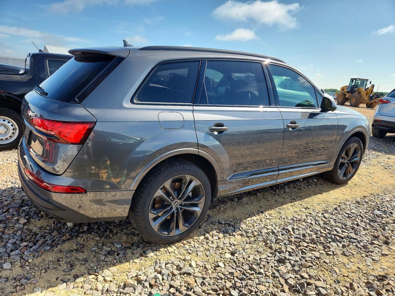 2025 Audi Q7 Premium Plus - Фото 3