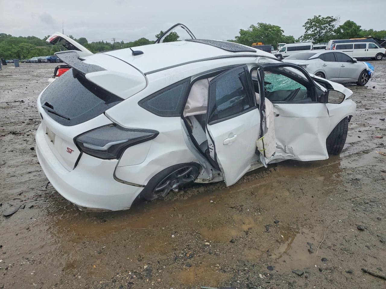 2018 Ford Focus St - Image 3