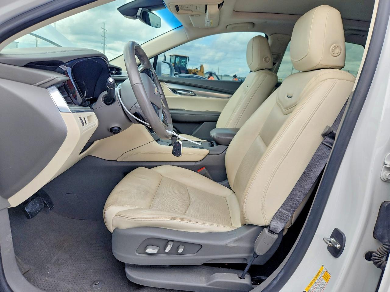 2018 Cadillac Xt5 Luxury - Image 7
