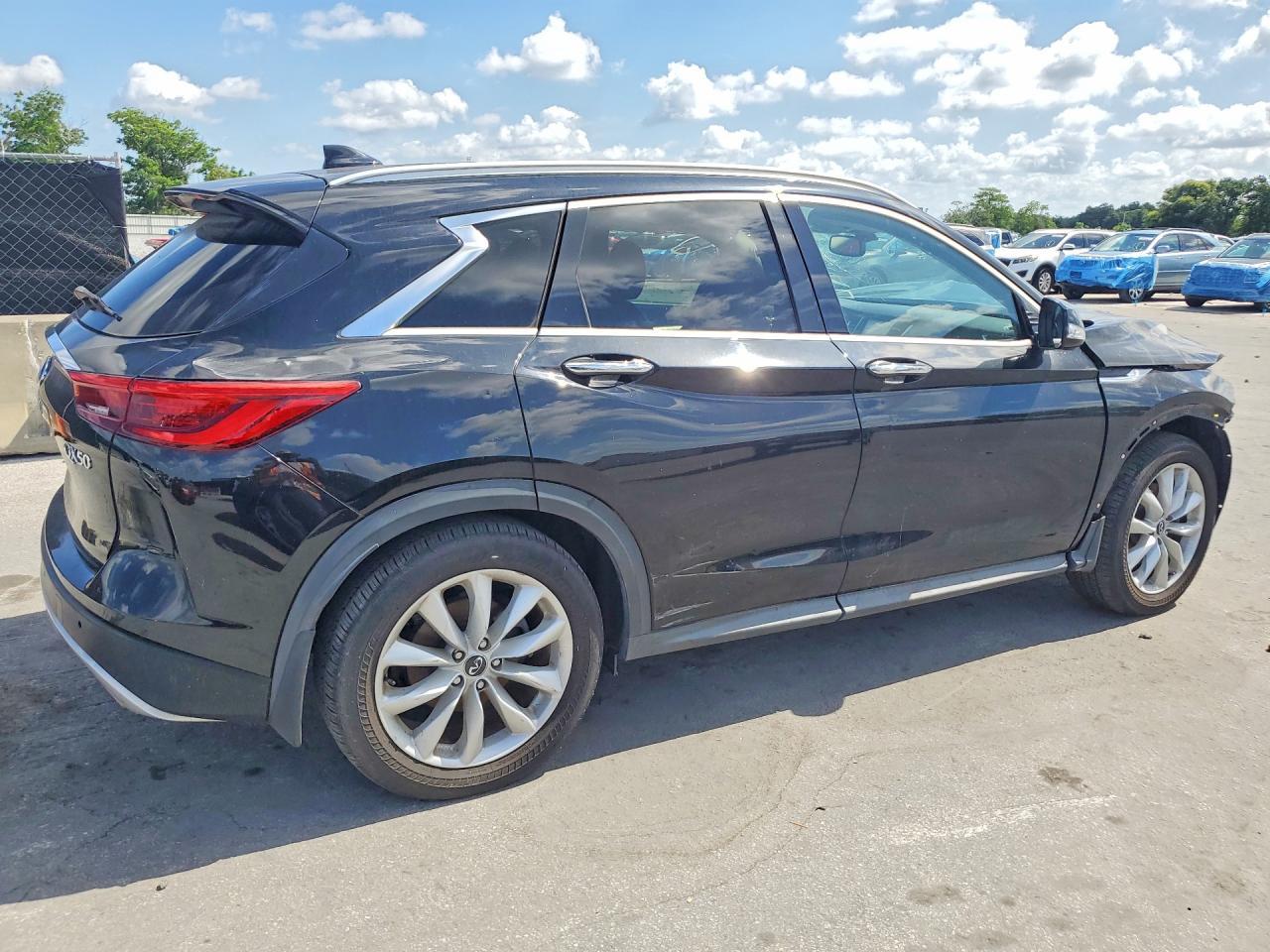 2019 Infiniti Qx50 Essential - Image 3