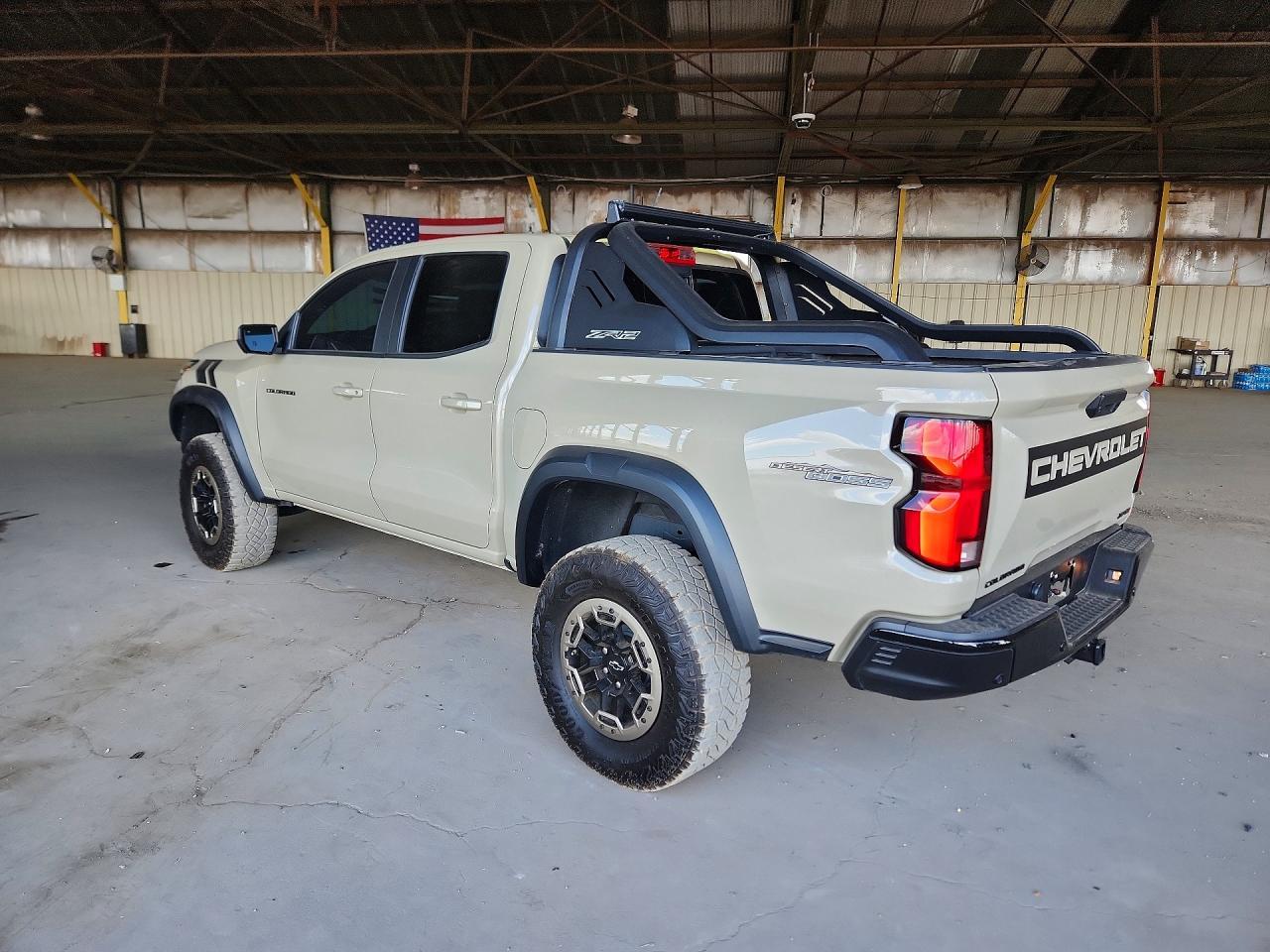 2023 Chevrolet Colorado Zr2 - Фото 2