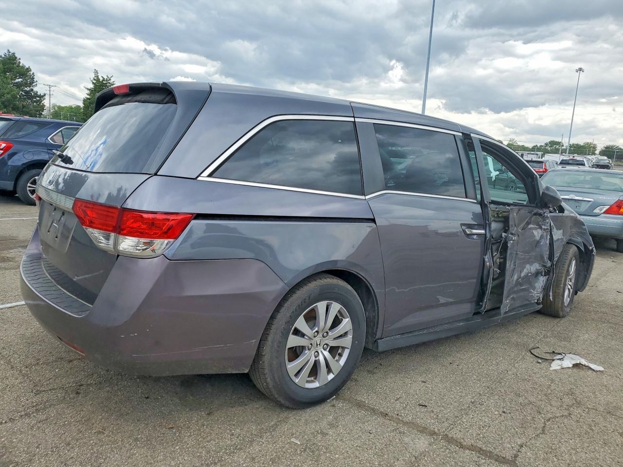 2015 Honda Odyssey Exl - Image 3